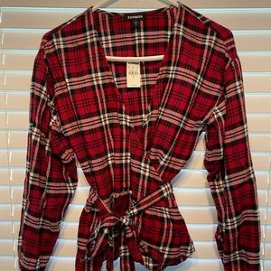 NWT Express Plaid Long Sleeve Wrap Shirt M. One of the belt loops is broken